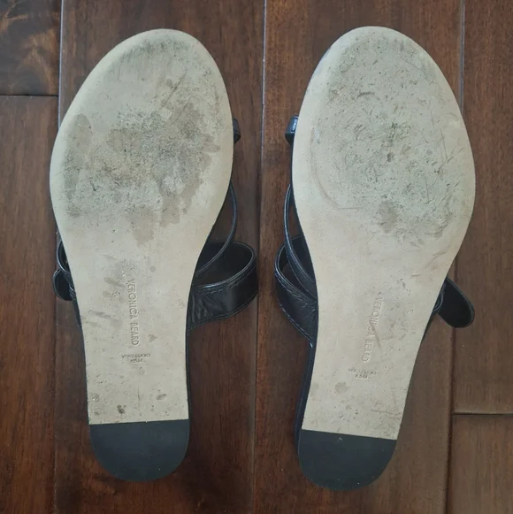 VERONICA BEARD Black Leather Slide Sandals with Gold Tone Buckle - Size 8.5 - Picture 5 of 9